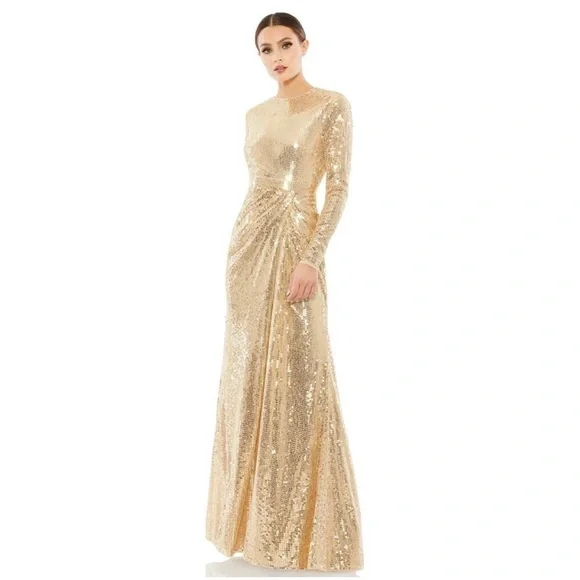 โ๏ธ Mac Duggal Long Sleeve Draped Ruched Gown - Picture 1 of 11